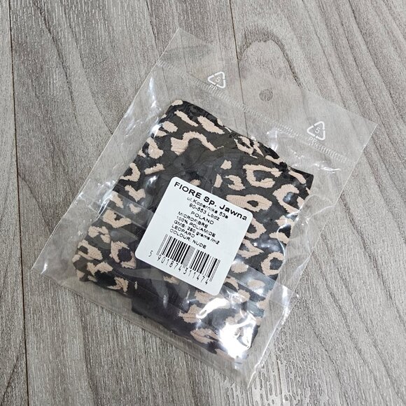 Fiore Leopard Print Reusable Microfiber Face Mask - Picture 4 of 5